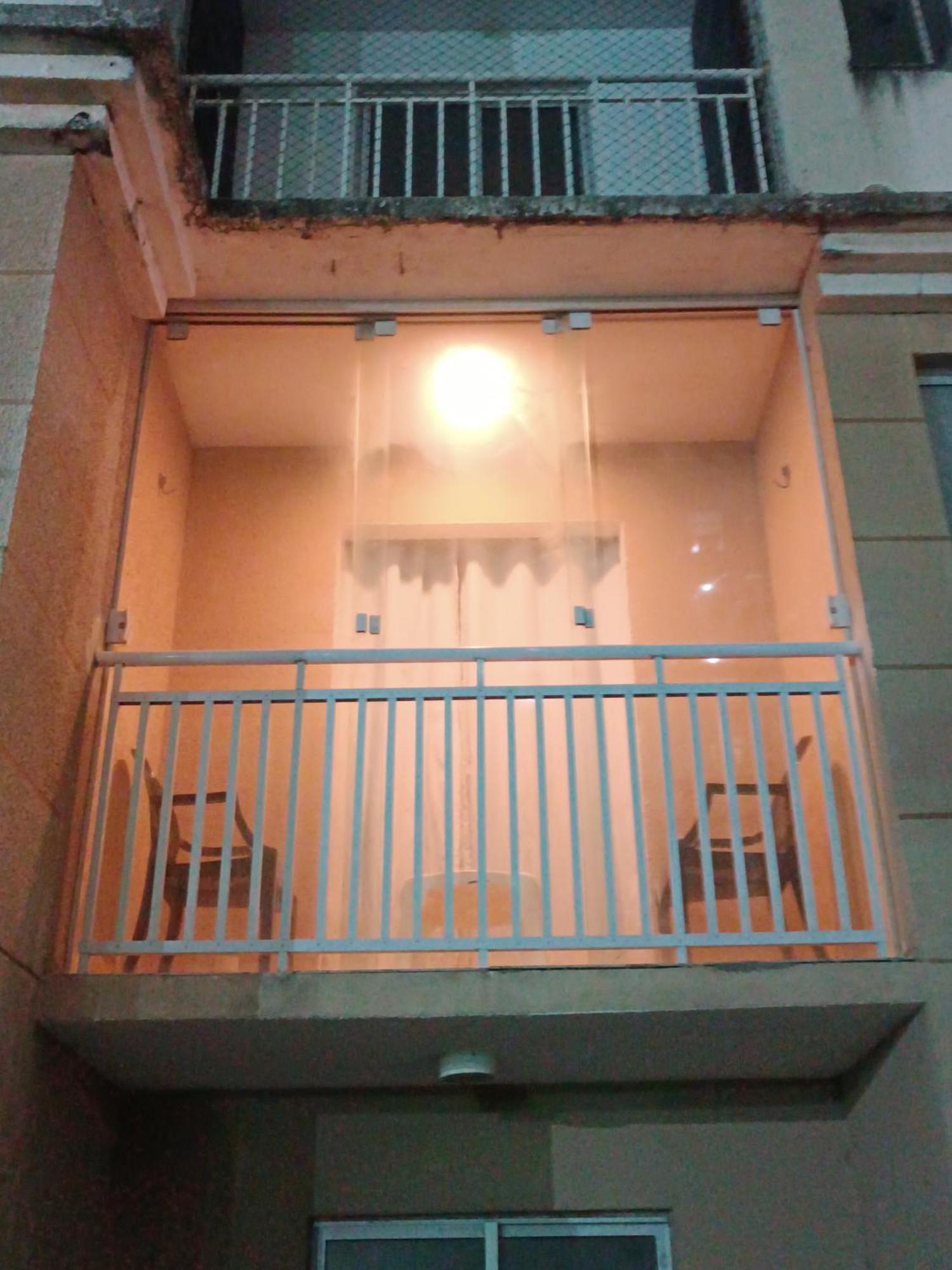 Apartment House *